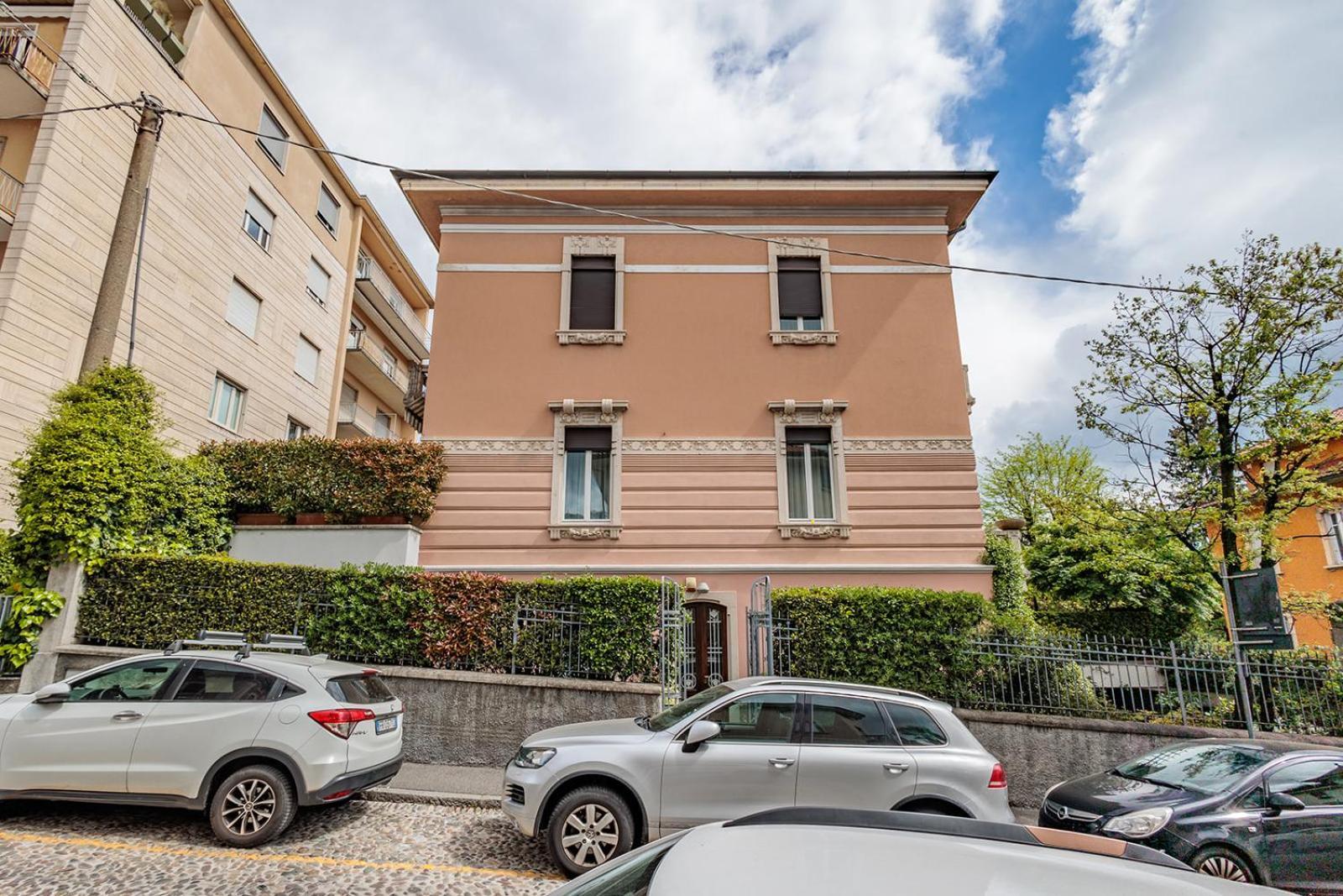 Liberty Villa & Winter Garden Bergamo Ngoại thất bức ảnh